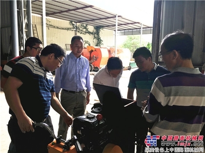 深耕細(xì)分領(lǐng)域:閩科舉辦公路垃圾處理回收利用設(shè)備觀摩會-閩科-工程機(jī)械動態(tài)-中國路面機(jī)械網(wǎng)